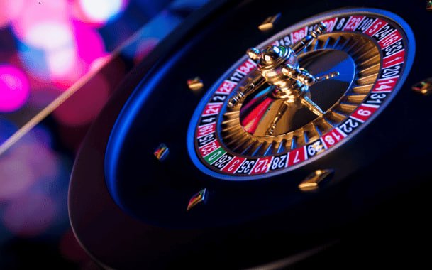 1777bat casino guide explaining slots and table game differences for Bangladesh readers